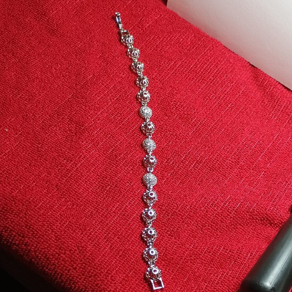 Elegant Silver Bracelet